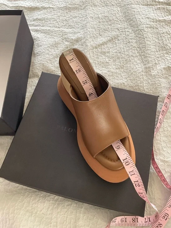 PALOMA BARCELO
Made In Spain Leather Wedge  mules Platform 
Size 39 - Picture 9 of 13